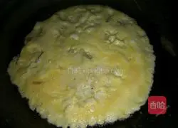 Illustration of how to make banana flying cake 4