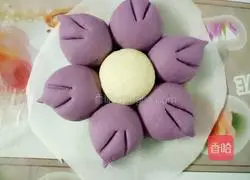 Illustration of how to make violet steamed buns 11