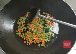 Illustration of golden mixed vegetable fried rice 3