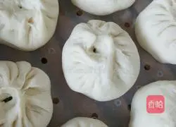 Illustration of how to make kidney bean and pork buns 8