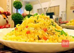 Illustration of how to make salted egg yolk fried rice 8