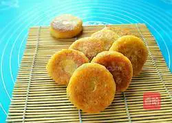 Illustration of how to make fried sweet potato cakes 12