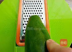 Illustration of how to make zucchini and egg dumplings 4