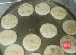 Illustration of how to make meat buns 12