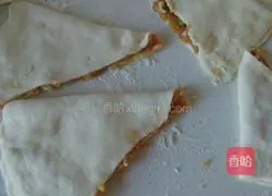 Illustration of how to make Xiangsu pork pie 9