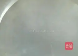 Illustration of how to make leek and pork wontons 6