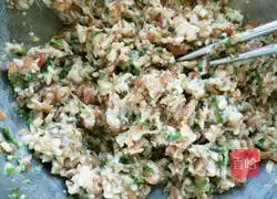 Illustration of how to make mushroom and pork dumplings 5