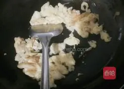 Illustration of how to make egg fried rice 4