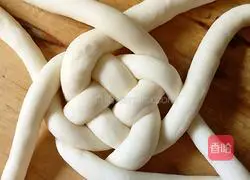 Illustration of how to make hydrangea steamed buns 7