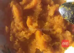 Illustration of how to make homemade pumpkin cake 3