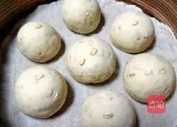 Illustration of how to make sweet potato and oatmeal steamed buns 12