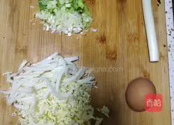 Illustration of how to make egg fried rice 2