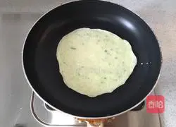 Illustration of how to make green onion and egg pancakes 7