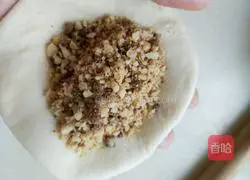 Illustration of making brown sugar walnut filling buns and honey bean filling buns 21