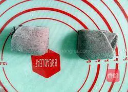 Illustration of how to make rose steamed buns 11