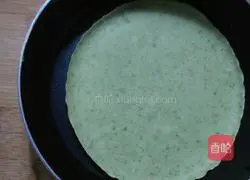 Illustration of how to make okra pancakes 5