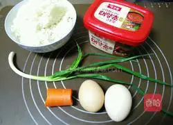 Illustration of Korean spicy sauce egg fried rice 1