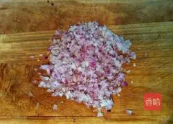 Illustration of how to make eggplant stuffed dumplings 6