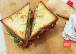 Illustration of how to make a sandwich 4