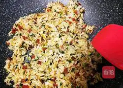 Cantonese Sausage Fried Rice Recipe Illustration 12
