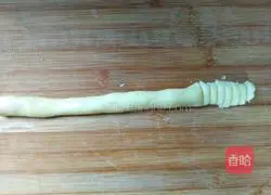 Illustration of how to make small steamed buns 8