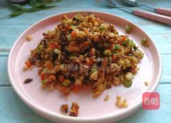 Illustration of how to make minced meat fried rice 12