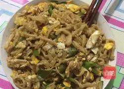 Illustration of Egg Chili Fried Noodles (Homemade Sliced Noodles^) 19
