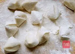 Illustration of how to make vegetable pancakes 12