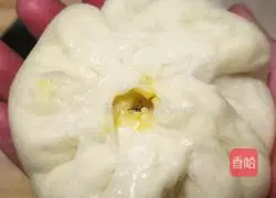Illustration of how to make steamed buns with egg, tofu and vermicelli stuffing 13