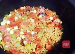 Cantonese Sausage Braised Rice Recipe Illustration 7