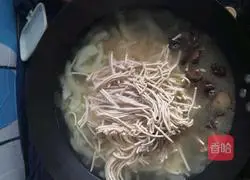 Illustration of how to make cucumber noodle soup 7