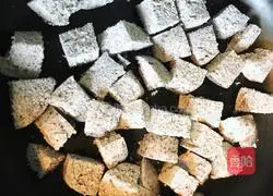 Egg-fried steamed buns-too delicious to make friends Illustration 3