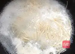 Illustration of how to make fried noodles 1