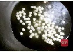 Illustration of how to cook dumplings with rice wine and osmanthus 5