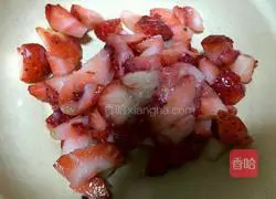 Strawberry Crepe Recipe Illustration 3