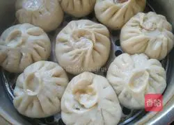 Illustration of how to make purslane (also known as longevity vegetable) buns 7