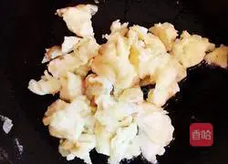 Illustration of how to make shrimp fried rice 2