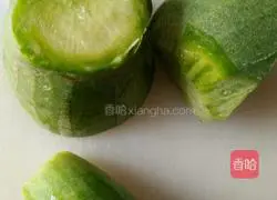 Illustration of how to make shredded green radish egg pancake 1