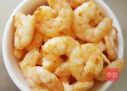 Illustration of how to make shrimp fried rice 11