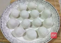 Illustration of how to make glutinous rice balls 6