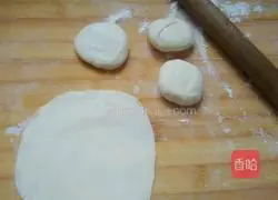 Illustration of how to make two-color pepper and cabbage rolls 4