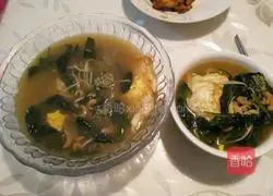 Illustration of how to make spinach, egg and shrimp noodles 11