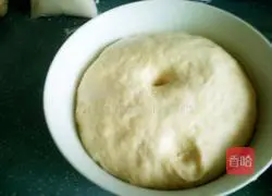 Illustration of how to make sunflower buns 13