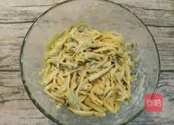 Illustration of making shredded potato and eggplant cake 3