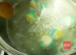 Illustration of how to make rainbow glutinous rice balls 16