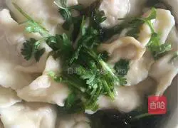 Illustration of how to make shrimp and pork dumplings 11