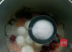 Illustration of how to make red dates and wolfberry glutinous rice balls 6