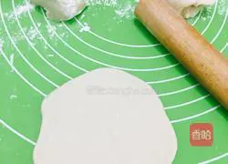 Illustration of how to make carrot meat buns 16