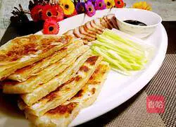 Illustration of how to make bacon flatbread 23