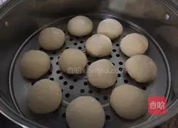Illustration of how to make bean dregs steamed buns 9